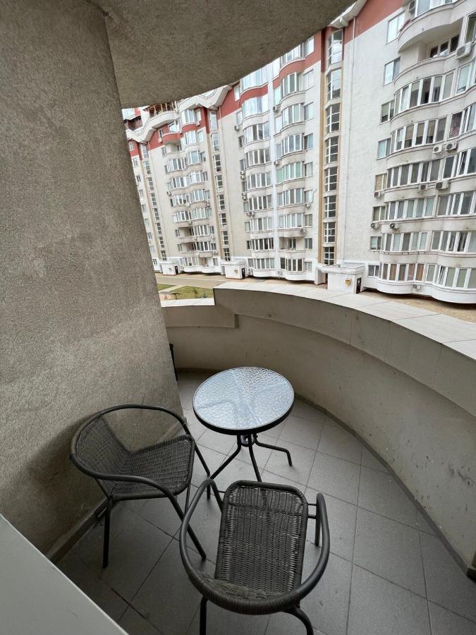 Ferienwohnung Luxrent Kischinau Exterior foto