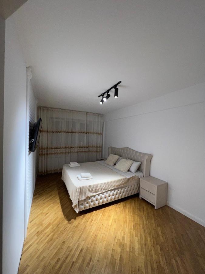 Ferienwohnung Luxrent Kischinau Exterior foto